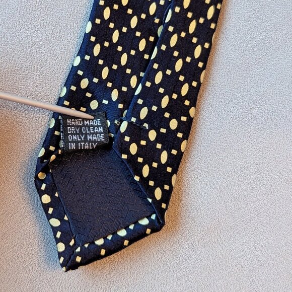 VERSACE Tie V2 Classic Necktie 100% Silk Vintage Handmade in Italy - Picture 8 of 8